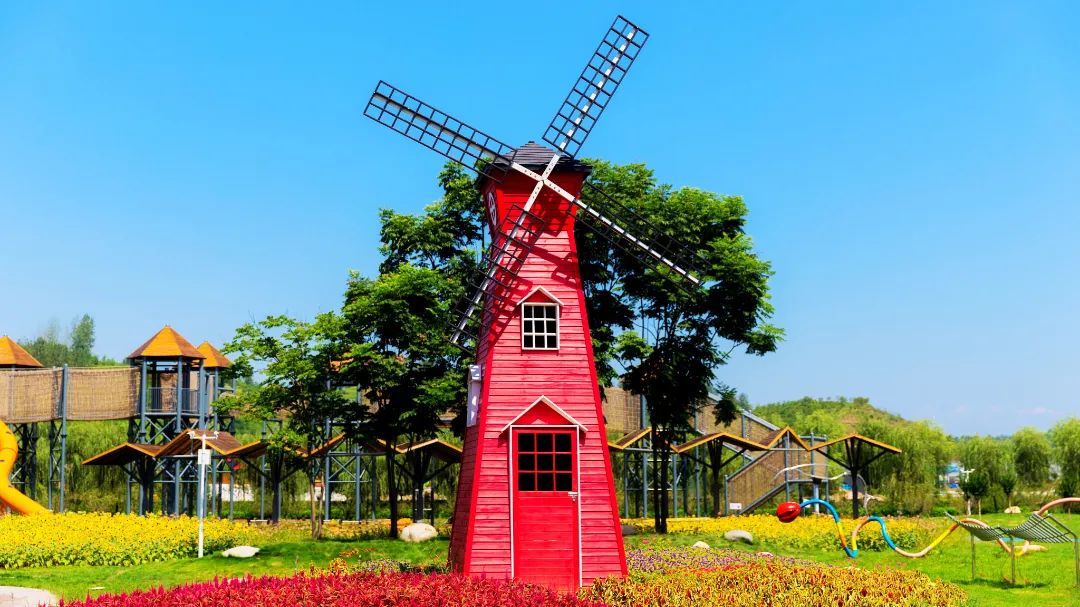 蓝之美童梦小镇