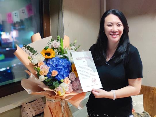 怒赞青岛的北京女游客,收到一份特别的邀请函!