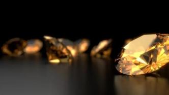 “人造钻石”销售均价一年暴涨141%，与竞争对手关系“暧昧”