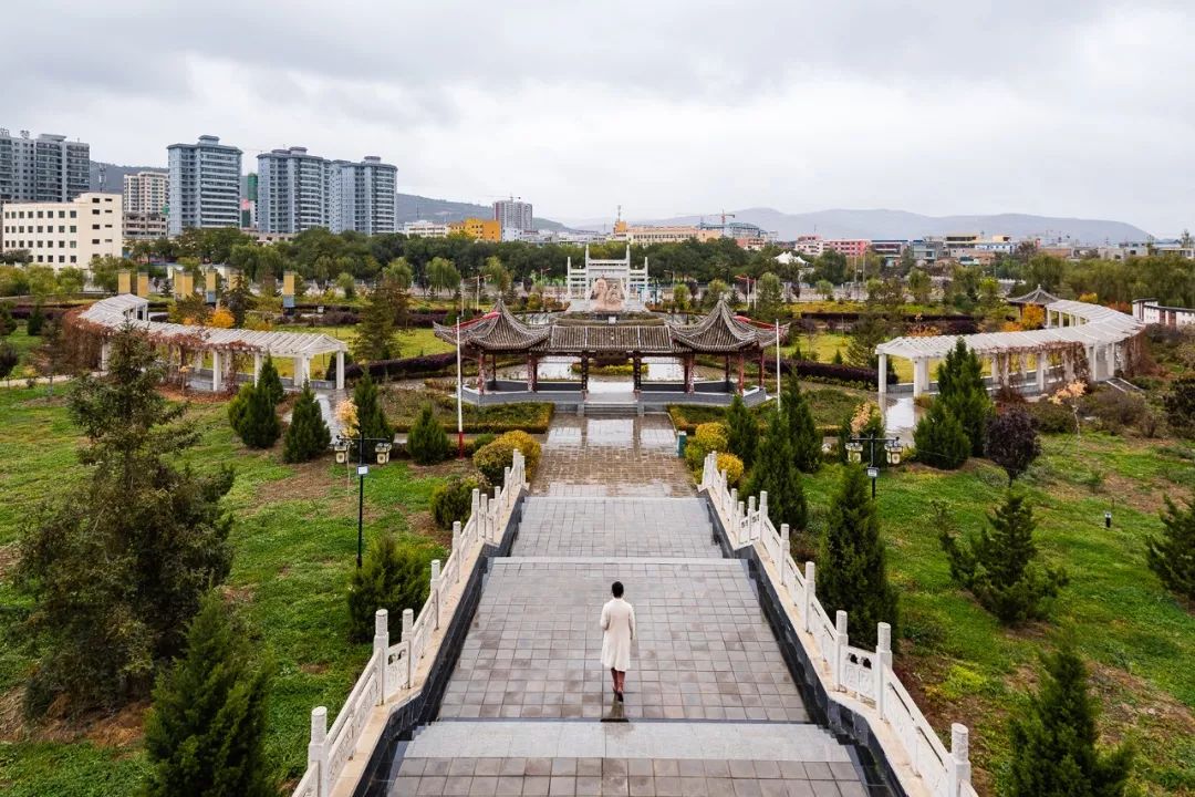 地址:定西市通渭縣城華家嶺《華家嶺風光》 楊進財地址:定西市通渭縣