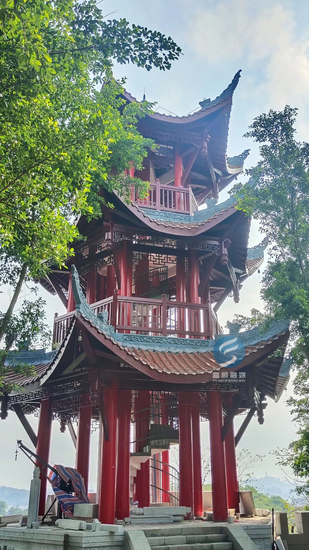 登塔远眺,视野开阔一揽千年古县新姿千佛寺,西湖,钟秀山