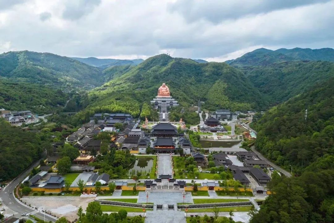 风景线奉化区宁海森林温泉大道起点为高铁宁海站,终点至深甽镇马岙村