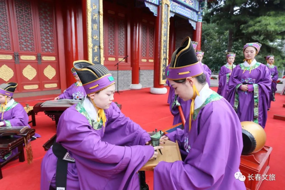 长春市文庙博物馆举办纪念孔子诞辰2572周年典礼