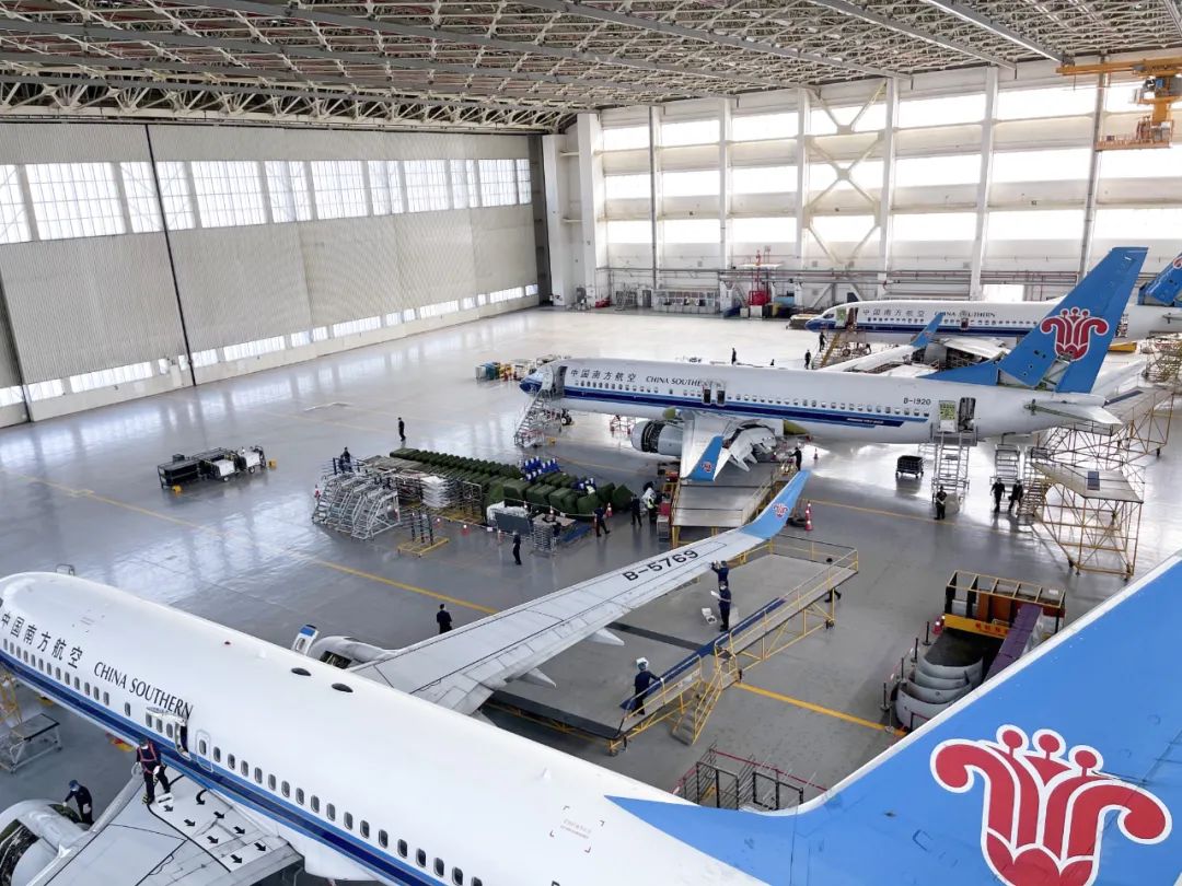 南航工程技术分公司亮相中国航展与第三方航司客户签署多份协议