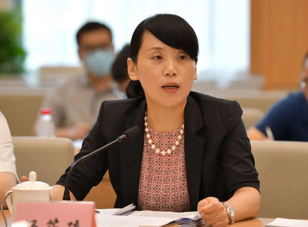 要闻速递黄建发在2021年度重点调研课题专题协商座谈会