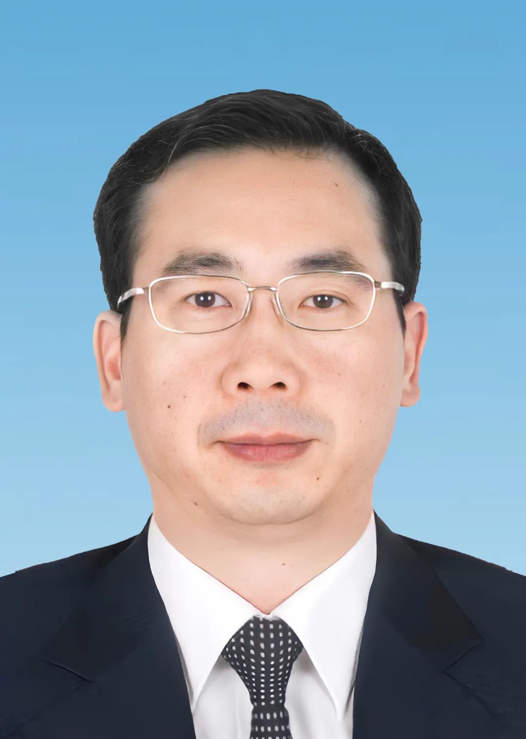 男,汉族,1971年9月生,党校大学,中共党员,现任德阳市委副书记,市长