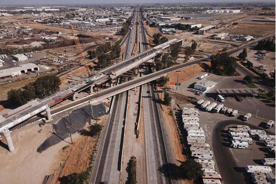 大搞基建一心发展高铁的交通部长有望成为未来美国总统