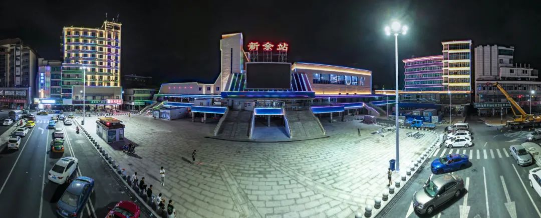 献礼国庆新余火车站站前广场旧貌换新颜