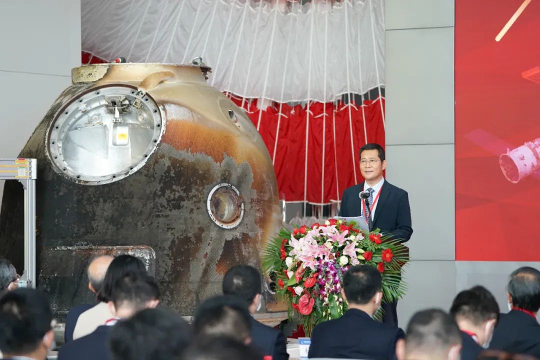 神舟十二号飞船搭载物品出舱