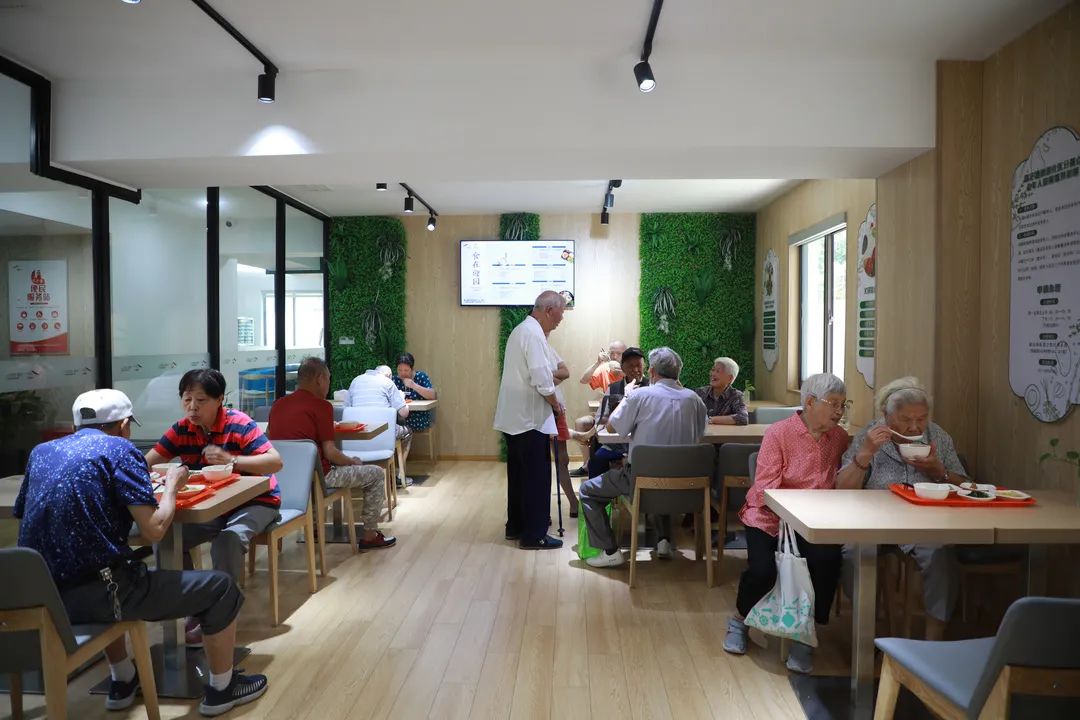 这个街道的老年人,正从"养老"到"享老"