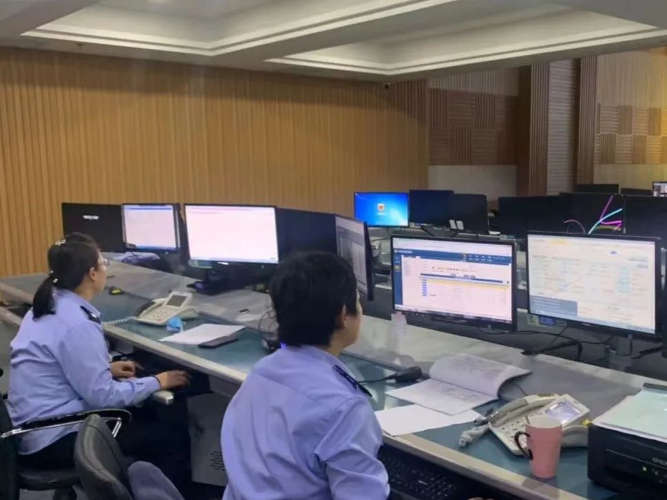 珲春市公安局发布为确保全市人民度过平安,祥和,欢快的国庆小长假