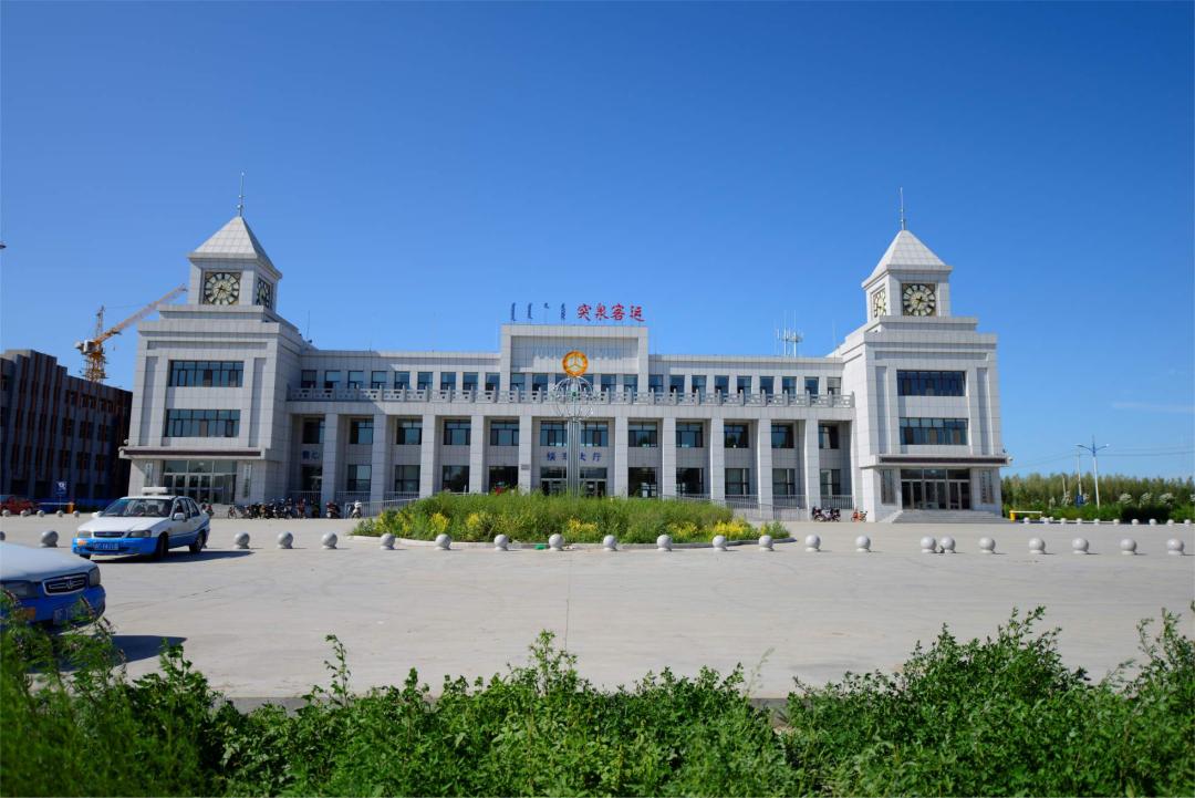 2013年突泉县新客运站2013年建设天源三期2013年县城北侧全貌2013年