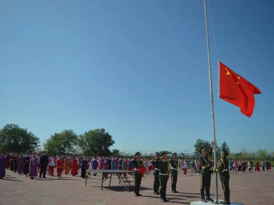 陈巴尔虎旗 民族中学