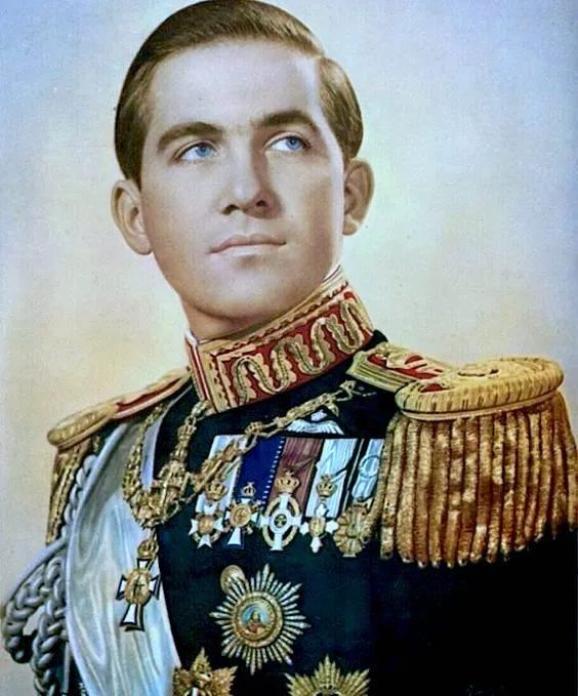 流亡40多年这位末代王后却拥有比童话更美好的婚姻