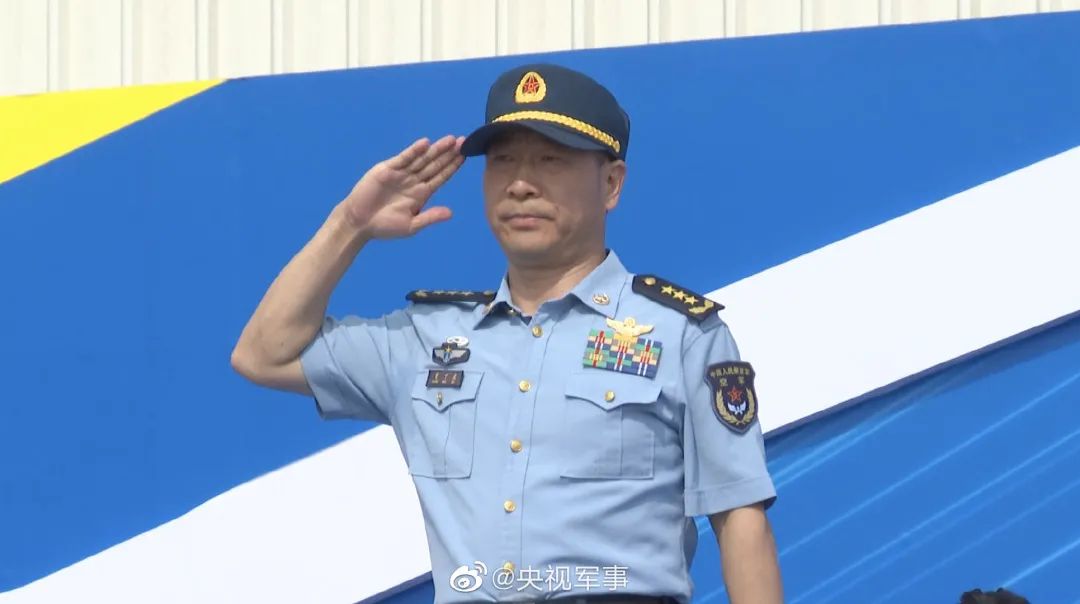 歼20,中国心!