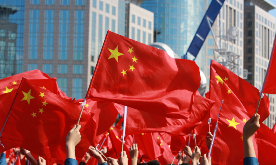 这五面五星红旗背后的故事越了解越崩不住