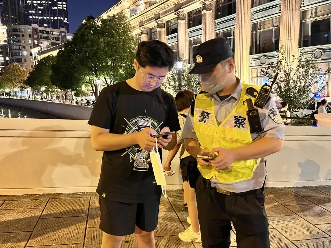 国庆我在岗让虹口常红让幸福常在