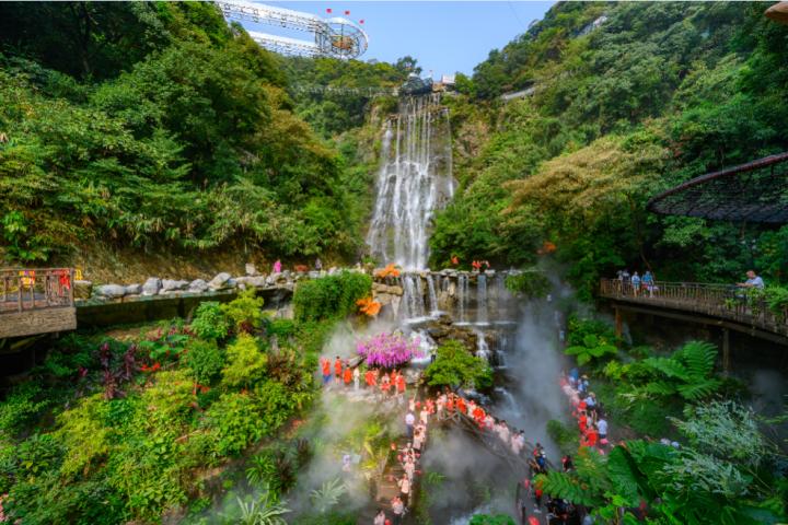 国庆假期第二天清远旅游市场迎来游客量上涨