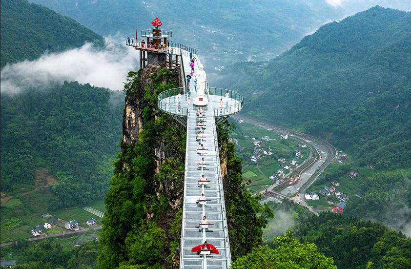 清江方山隔河岩水库因隔河岩大坝蓄水而成.