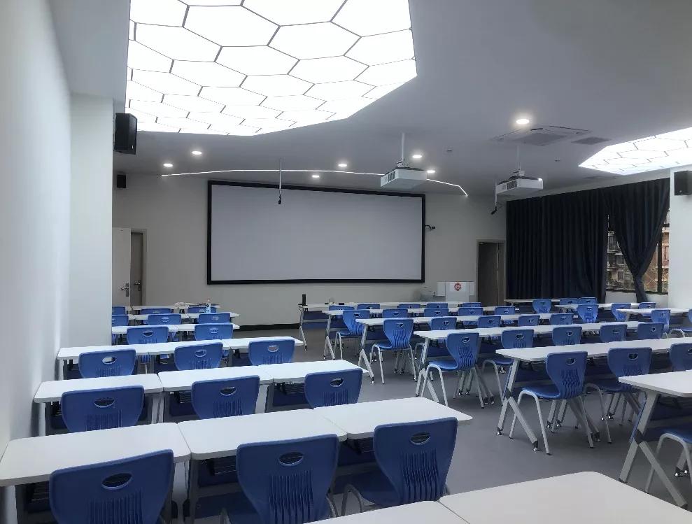 可移动电源轨道浙江工商大学也带着它教室的"炫酷黑科技"来啦有了"