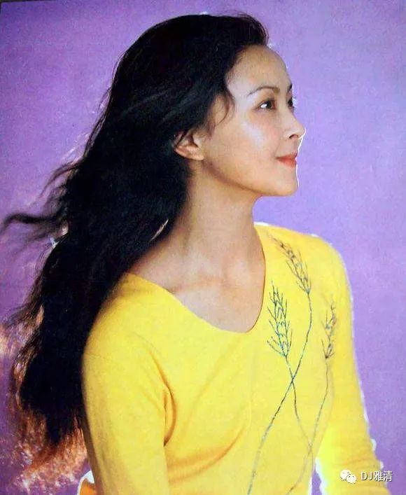 51张老照片怀念周洁从少女到59岁沉鱼落雁的美女如今却驾鹤西去了