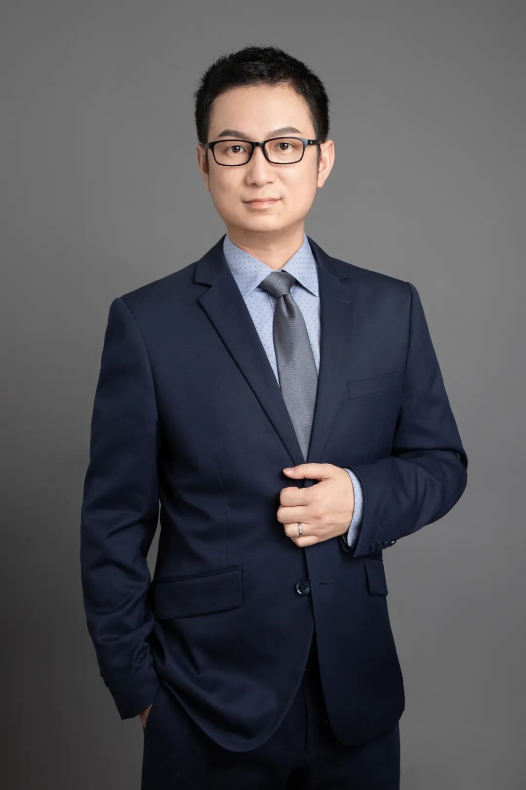 A股十大核心问题！周蔚文、桑磊、沙炜、陆彬、余广、梁杏、王大鹏、李文宾等八大基金经理最新解盘！