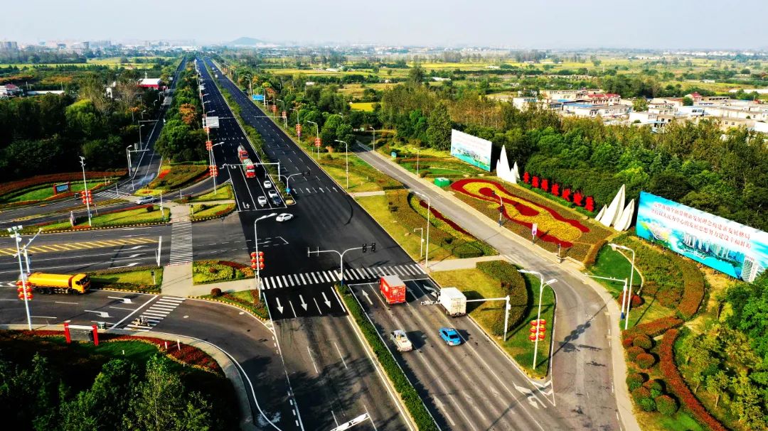 市区各广场和主次干道等我市近日2021-10-07 21:56中共蚌埠市委宣传部