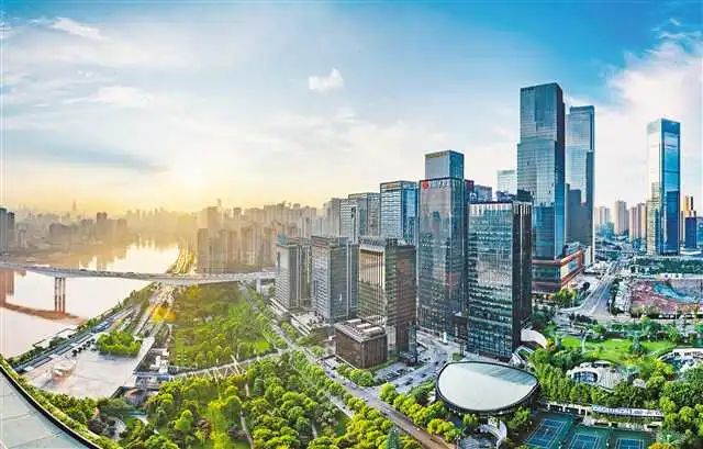 展现"国际范" 彰显"重庆味" 融合历史人文与自然之美,面向世界的山水