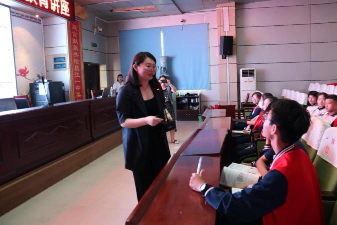 全省百场辅导进百校活动走进景德镇市昌江一中萍乡市第六中学