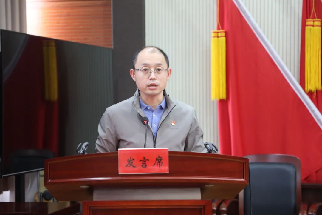 市委宣传部二级调研员蔡育宗对我区创建工作进行了全面,详细地指导.