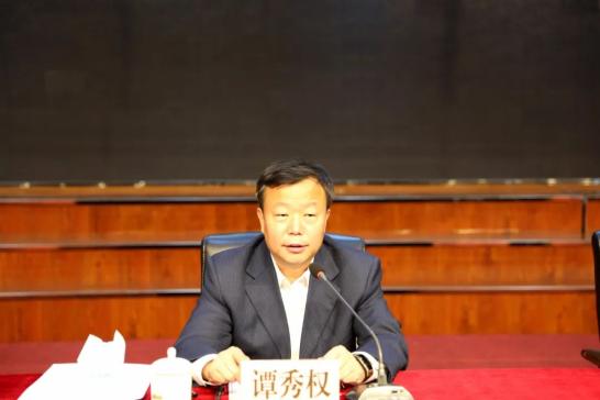 长岭县委副书记,代县长谭秀权就招商引资"百日攻坚"