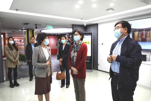 马璐同志到中国工人出版社调研