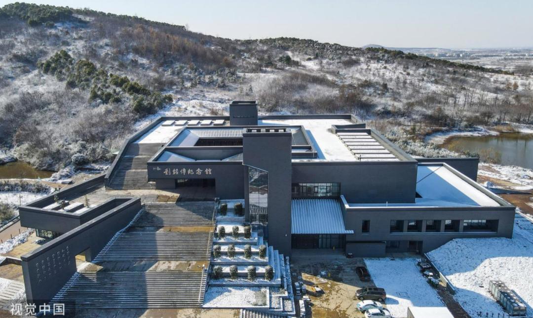 (刘铭传纪念馆)该小区设立刘铭传雕塑的初衷,无疑是为了表达纪念,敬仰