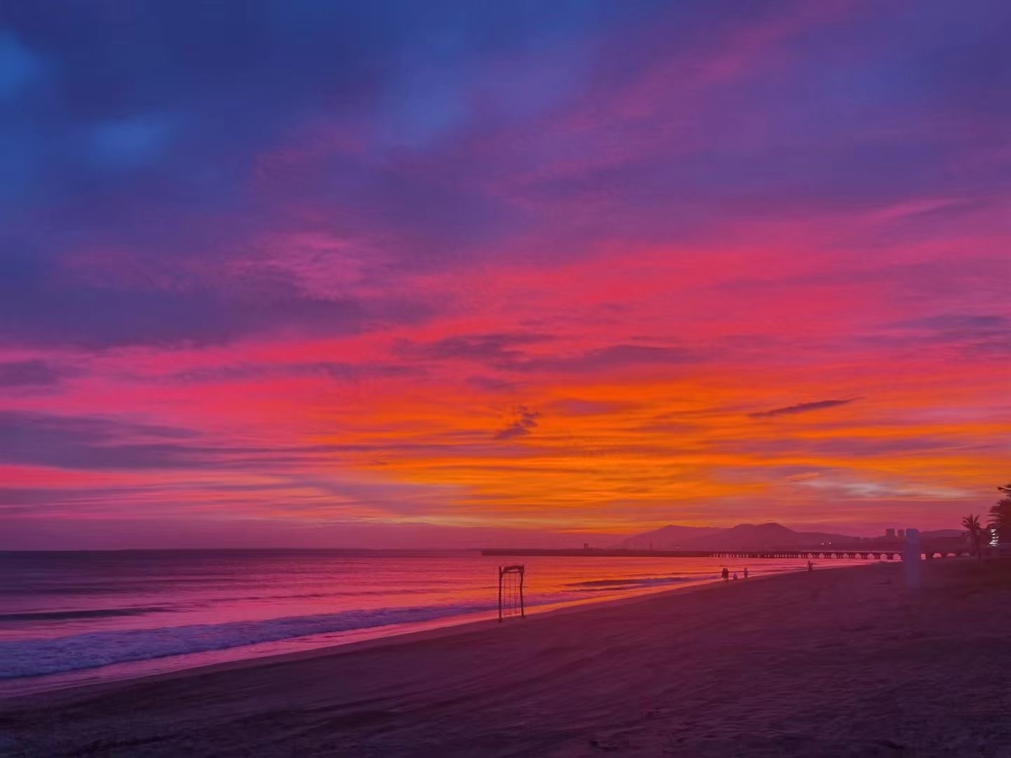 组图 | 台风"圆规"来临前,落日染红了三亚的天空