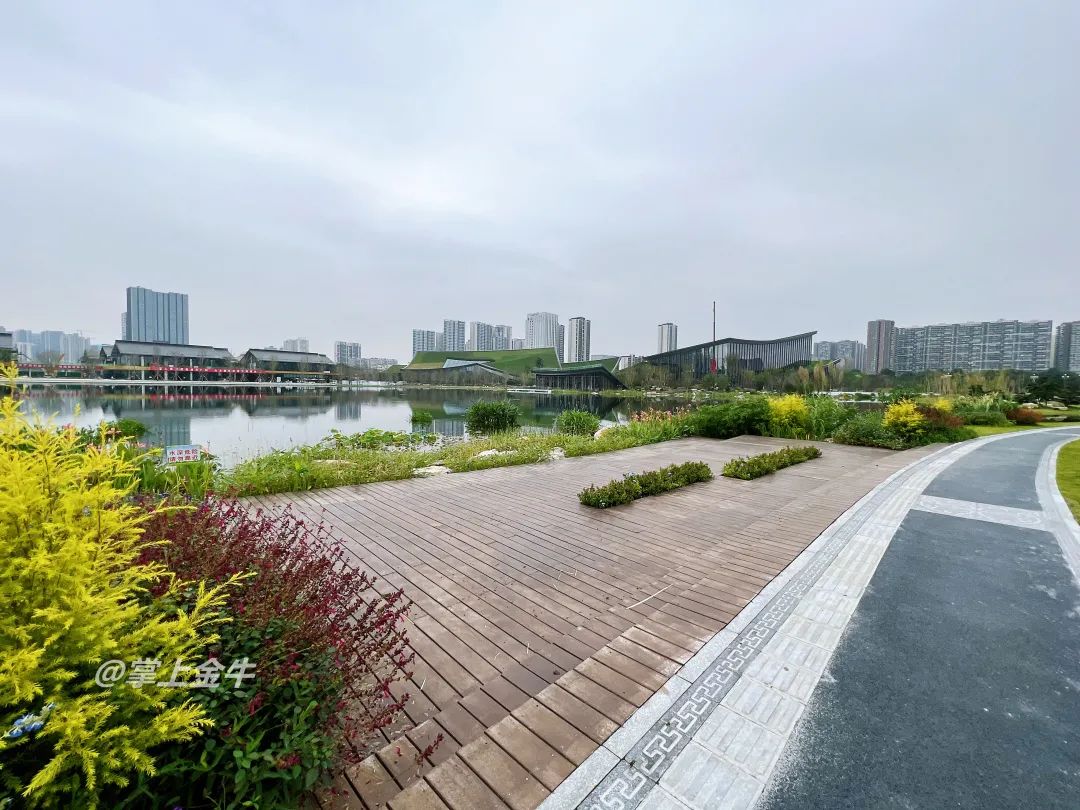 天府艺术公园即将正式开放最新美照来了