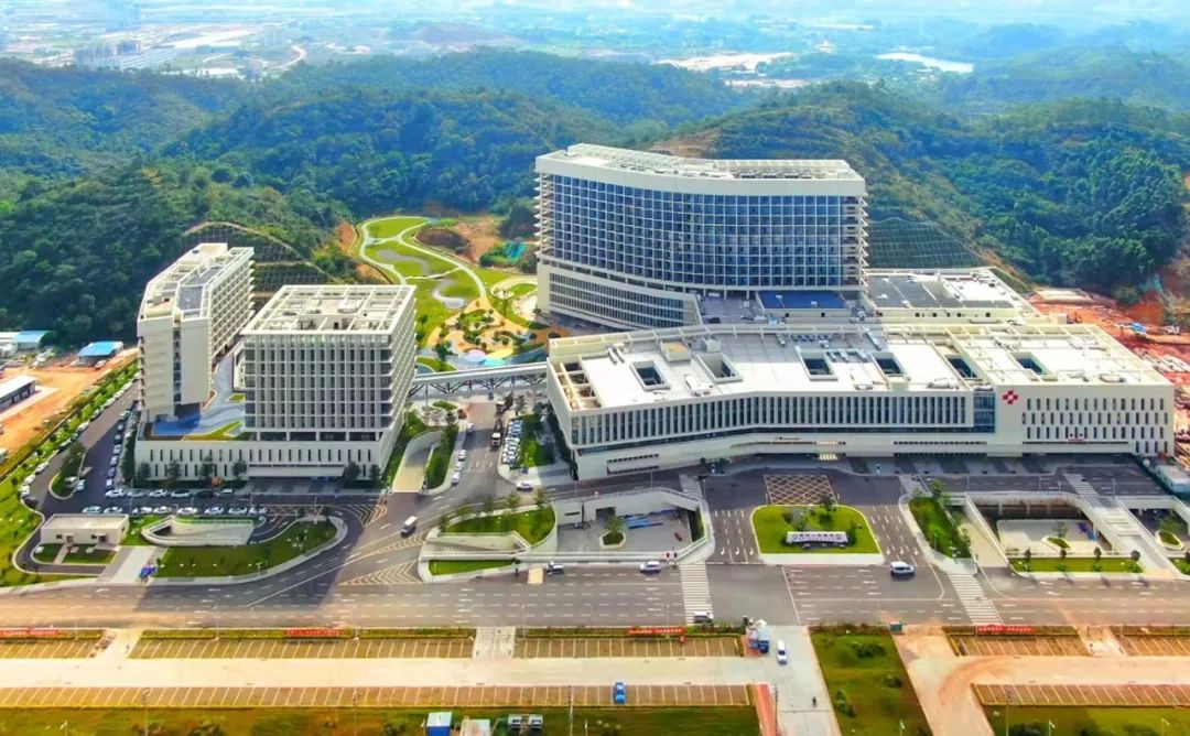 暨大首批专家团队38人全职进驻深河人民医院计划11月开业运营