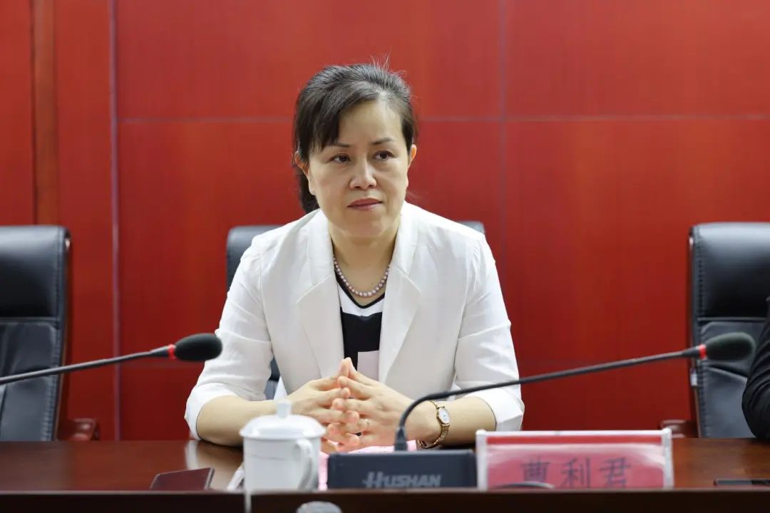 开班啦市中区法院为新进聘用制法官助理开展入职培训