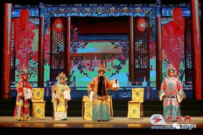 忻州:金秋"梨园"花又开 舞台新秀展风采