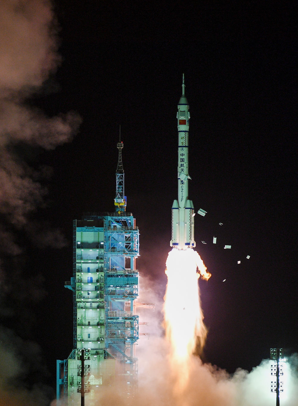 神舟十三号载人飞船发射取得圆满成功