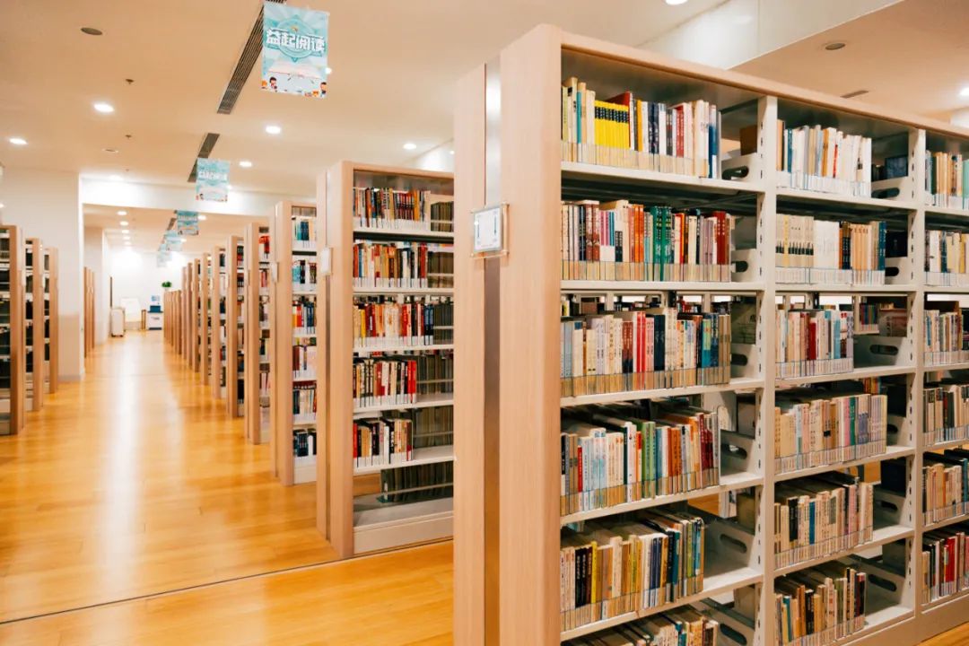 南京发布都能找到满意的位子2014年 秦淮区图书馆 地址:钞库街21号