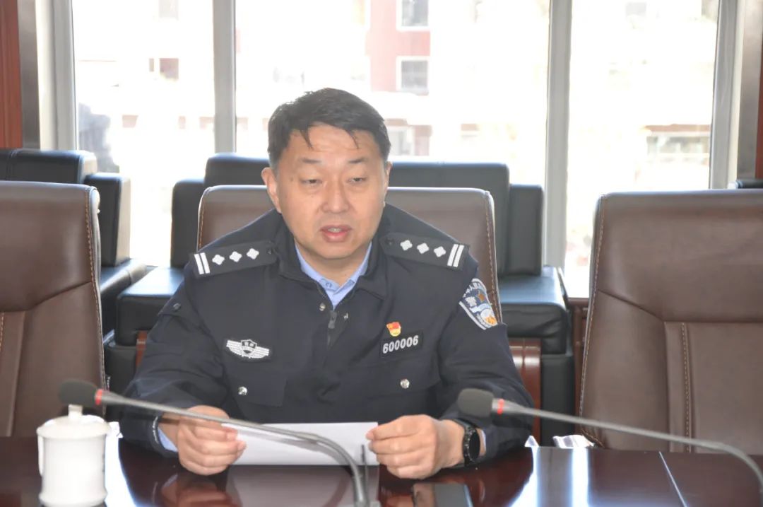 白山市公安局副局长刘永新深入通沟公安分局督导公安重点工作