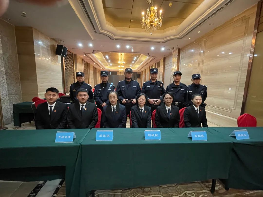 未能到场签收法律文书外，其余均送达完毕，提前圆满完成此次送达任务。