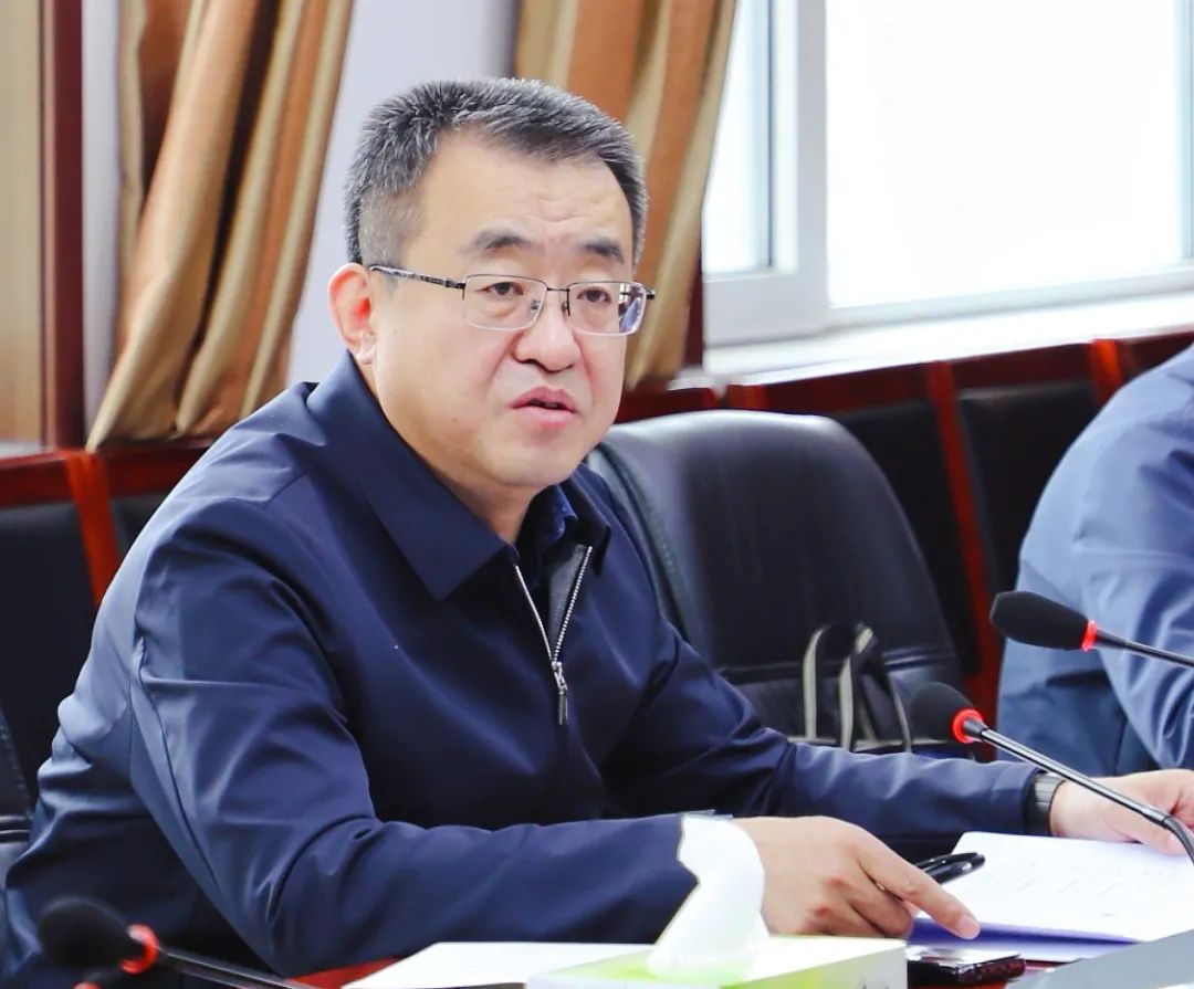 在听取全县巩固脱贫攻坚成果后评估情况汇报后,王海