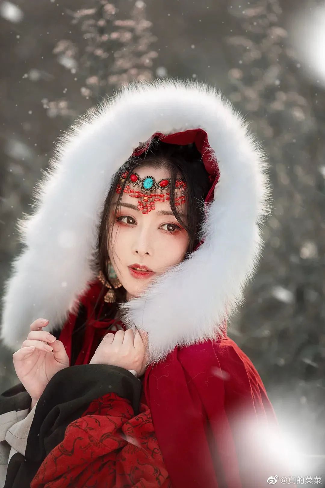 又一个3000年美女来了比鞠婧祎更会化妆还是清华女学霸