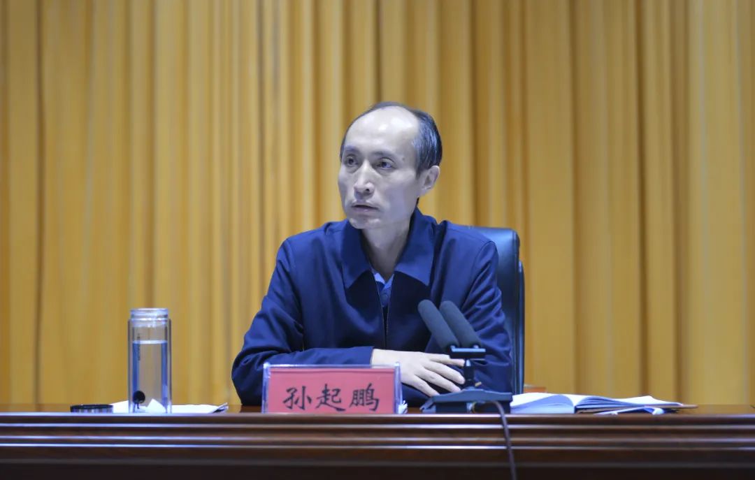 杨青玖强化底线思维以濮阳一域之稳定为全省全国之稳定尽责任作贡献