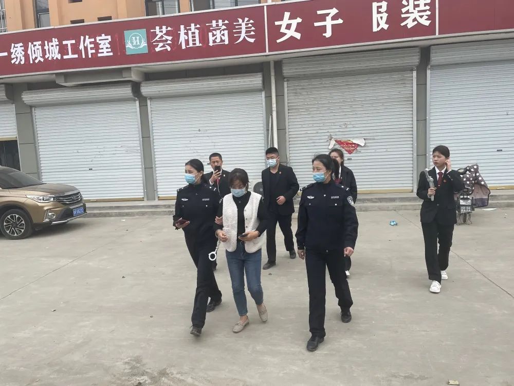 我为群众办实事巨野法院再次开展集中执行拘传8名老赖
