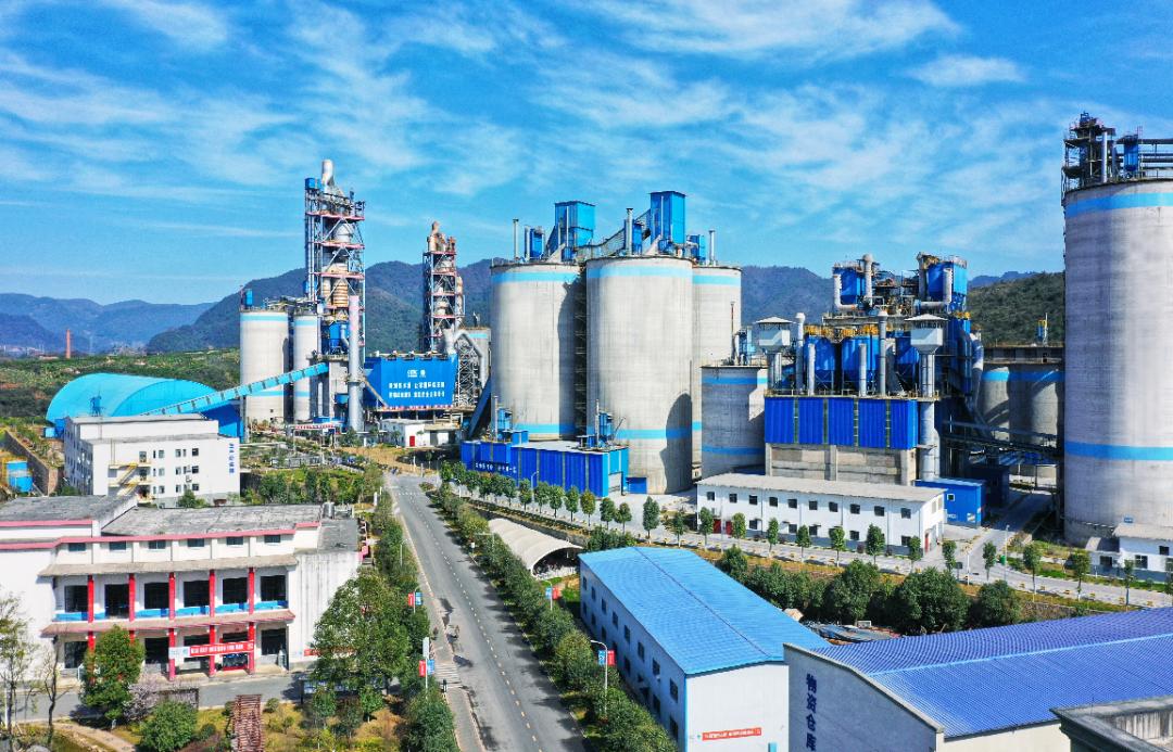 奋战四季度蹄疾步稳产销两旺