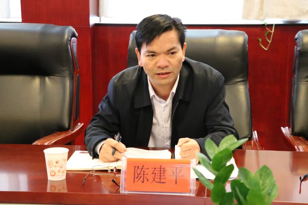 针对优化营商环境工作,陈建平在讲话中表示,一要切实提高政治站位