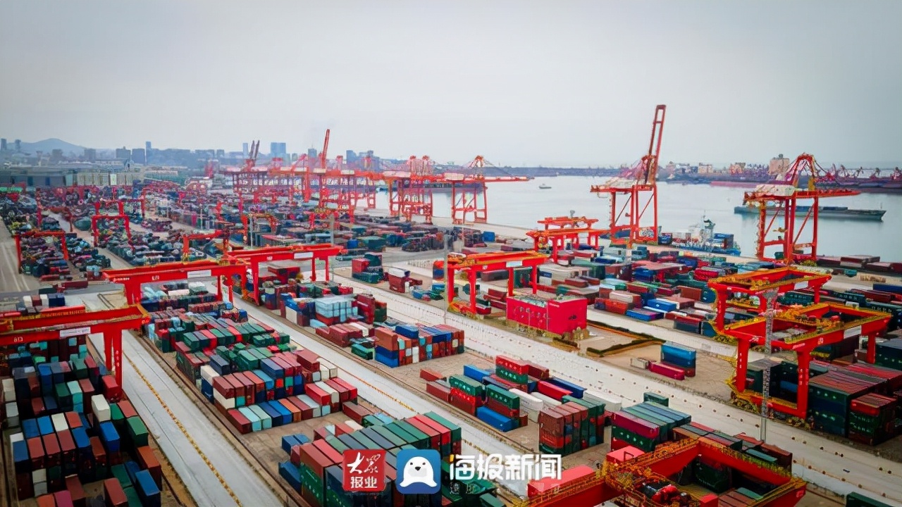 山东港口日照港摄影镜头下的极致工业之美