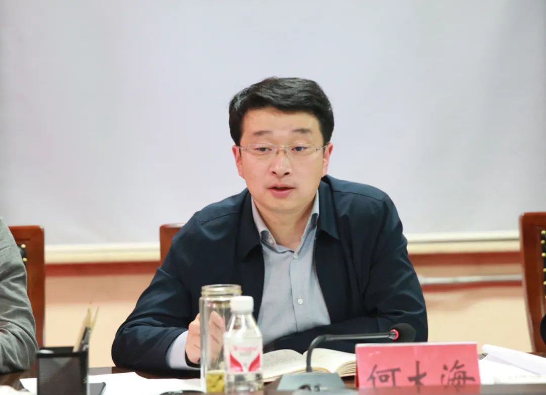 何大海主持召开抚远市文化旅游产业发展工作领导小组第一次会议